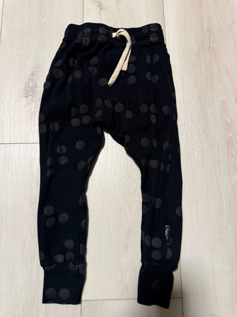 Nununu Kids Black Polka Dot Jogger Pants/sweatpants with pockets size 3-4
